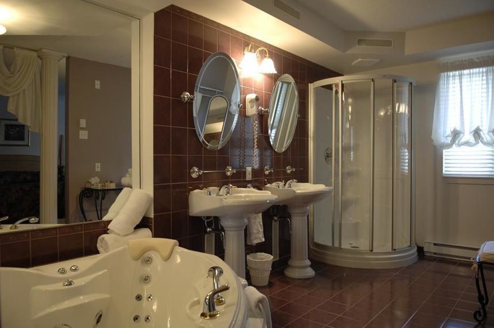 Chateau Logue Hotel Maniwaki Zewnętrze zdjęcie